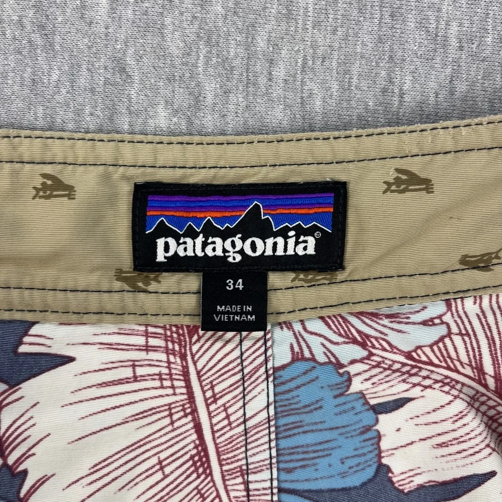 Patagonia Wavefarer Board Shorts Mens 34 Blue Floral 8